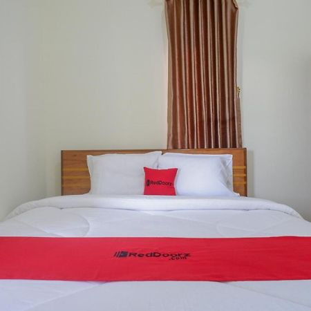 Reddoorz Near Rita Supermall Purwokerto 2 Buitenkant foto