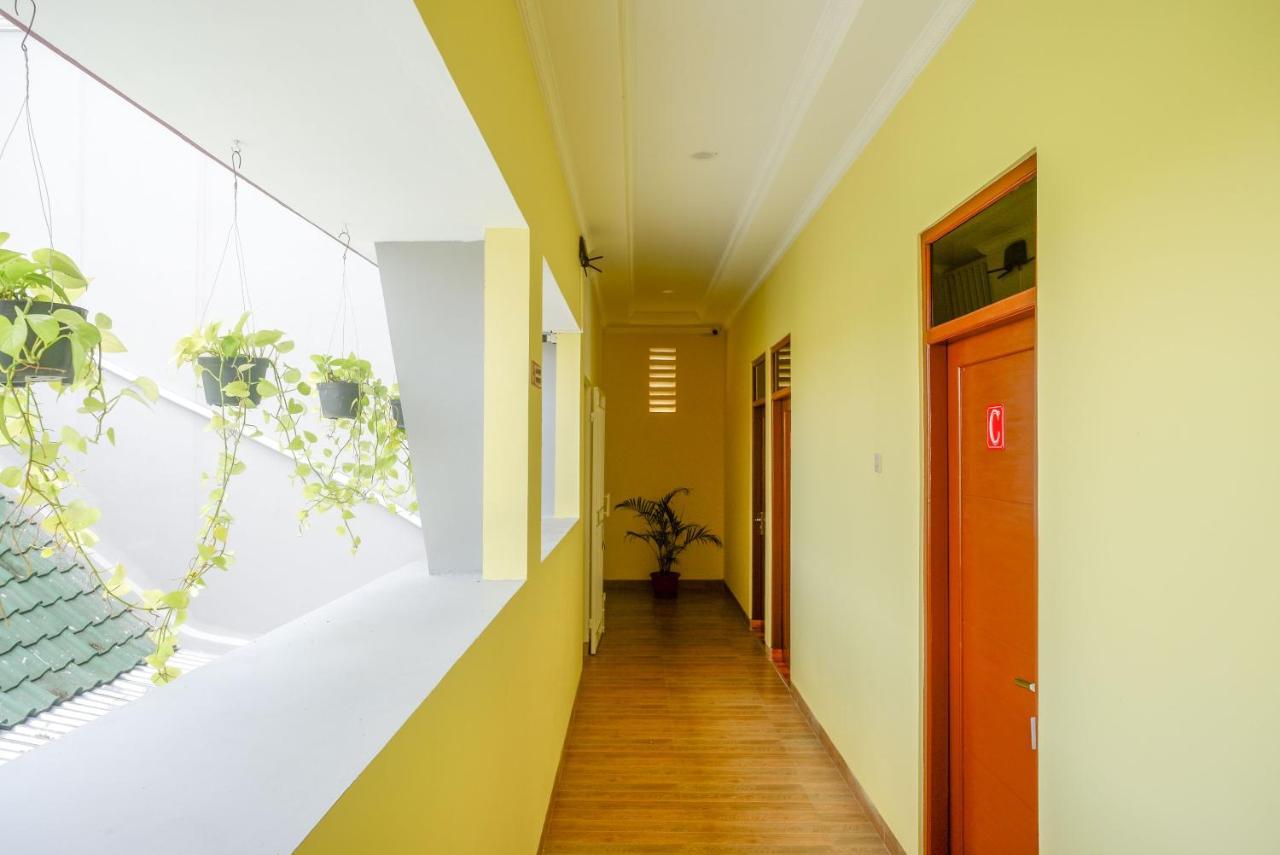 Reddoorz Near Rita Supermall Purwokerto 2 Buitenkant foto