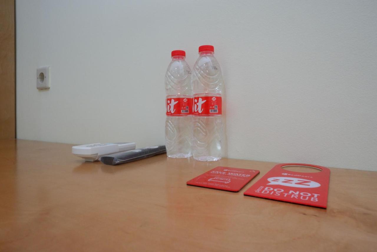 Reddoorz Near Rita Supermall Purwokerto 2 Buitenkant foto