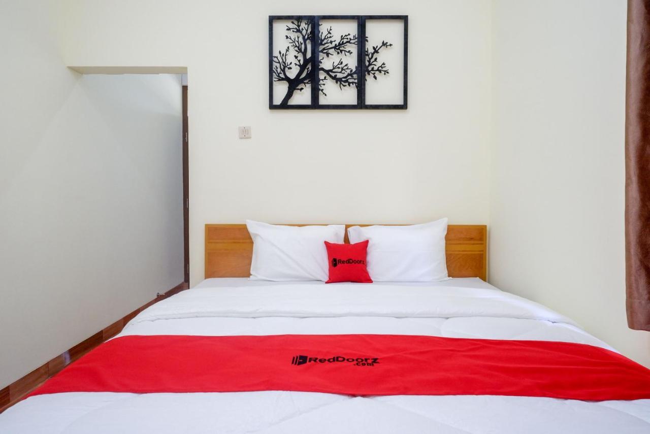 Reddoorz Near Rita Supermall Purwokerto 2 Buitenkant foto