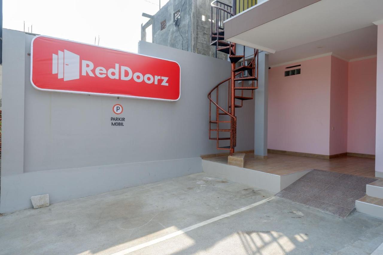 Reddoorz Near Rita Supermall Purwokerto 2 Buitenkant foto