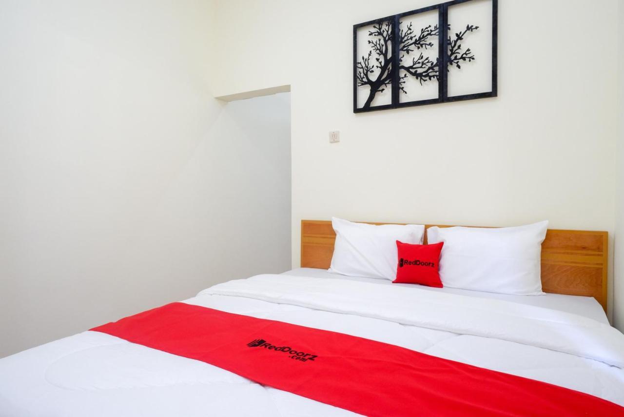 Reddoorz Near Rita Supermall Purwokerto 2 Buitenkant foto